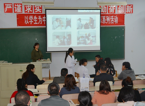 中医学院刘岩老师展示情景模拟教学法